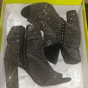 Gianni Bini Black & Silver Heeled Boots